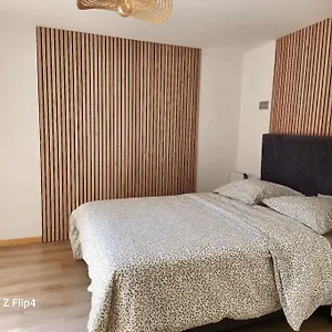 https://petite-maison-cosy.aixenprovencehotels.org