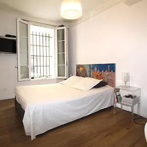 https://very-quiet-studio-historical-town.aixenprovencehotels.org