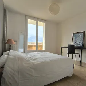 https://apt-joli-t2-lumineux-avec-balcon-et-wifi-proche-cv.aixenprovencehotels.org