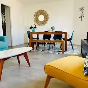 https://appartement-lumineux-en-front-de-mer.biarritzhotels.info